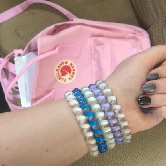 Brandy Melville Other - 5 Pk Scrunchies: Blue toned Brandy Melville Other - 5 Pk Scrunchies: Blue toned